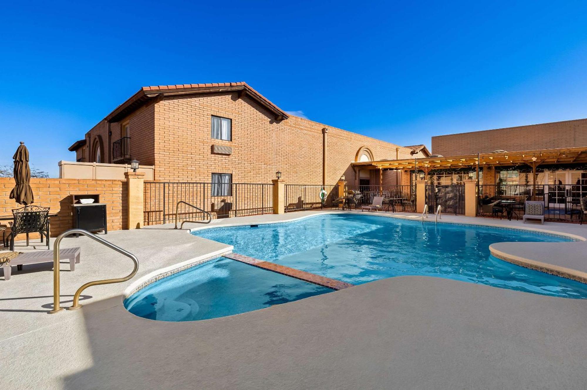 Clarion Inn Sierra Vista Dış mekan fotoğraf